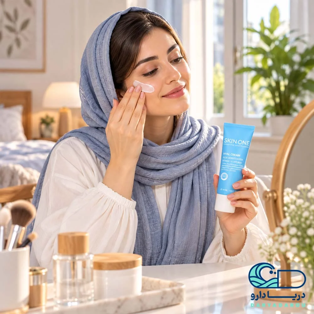 کرم مرطوب کننده مغذی هیال اسکین وان